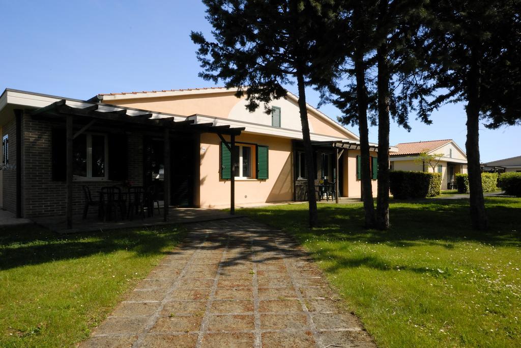 Villaggio Turistico La Cecinella Марина-ди-Чечина Экстерьер фото