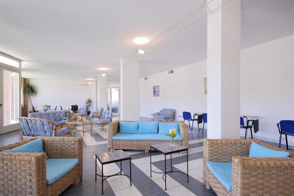 Villaggio Turistico La Cecinella Марина-ди-Чечина Экстерьер фото