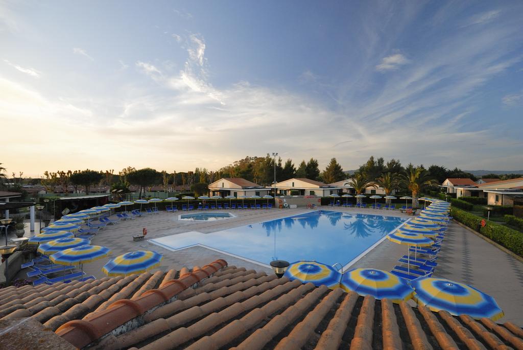 Villaggio Turistico La Cecinella Марина-ди-Чечина Экстерьер фото