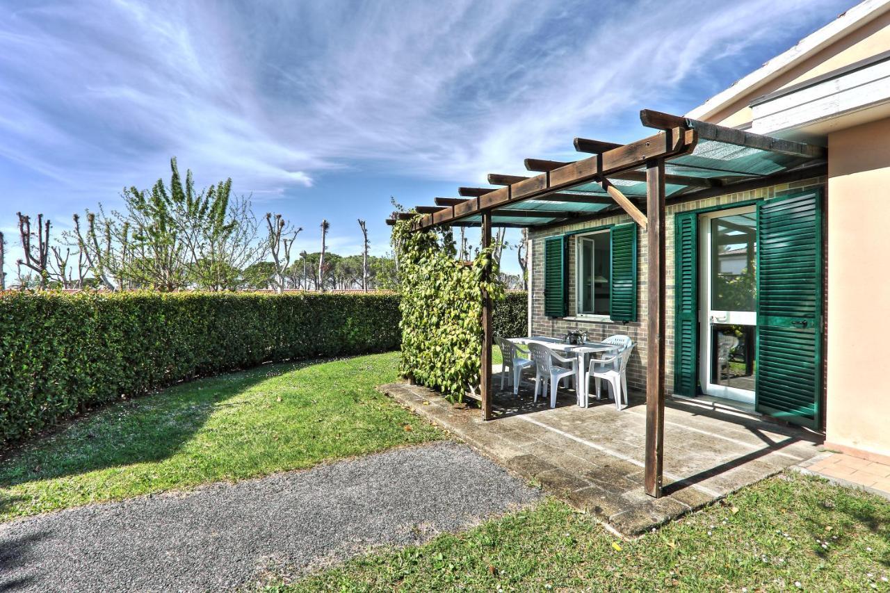 Villaggio Turistico La Cecinella Марина-ди-Чечина Экстерьер фото